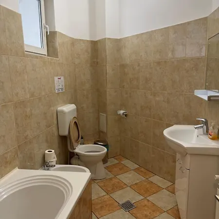Ultra 3bedroom With Self Check In Bucharest