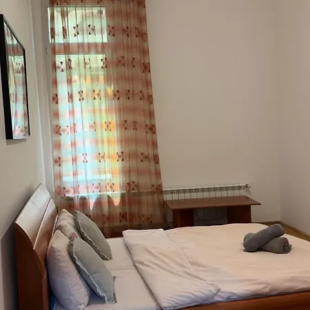 Apartment Ultra 3bedroom With Self Check In Bucharest